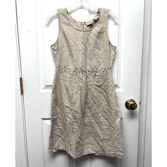 L.L. Bean Dresses & Skirts - LL Bean Dress Linen Fit Flare
Embroidered, Sleeveless Women's Size 6